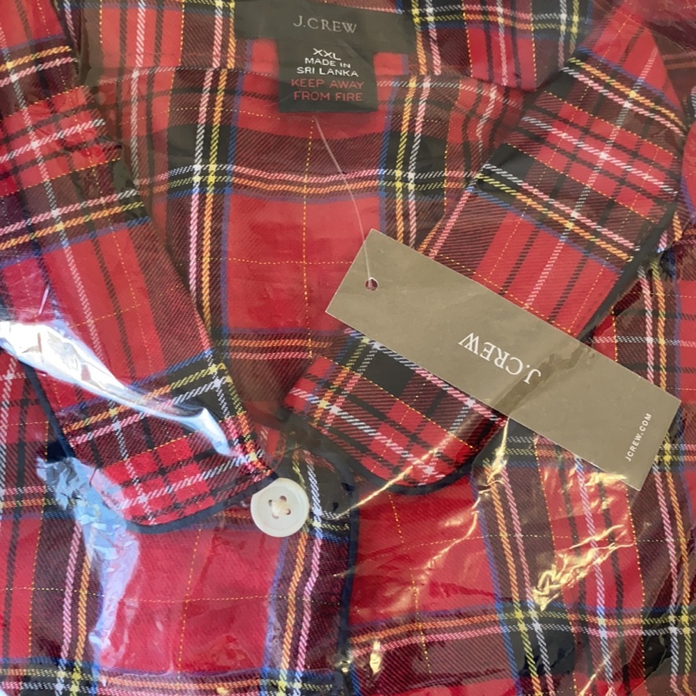 Jcrew Flannel pajama short set in Good Tidings plaid - Picture 4 of 4